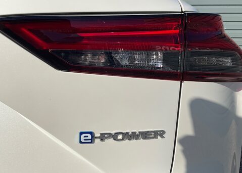 Nissan Qashqai E-POWER TEKNA 18