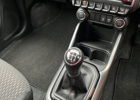 Suzuki Ignis SZ5 DUALJET MHEV 18