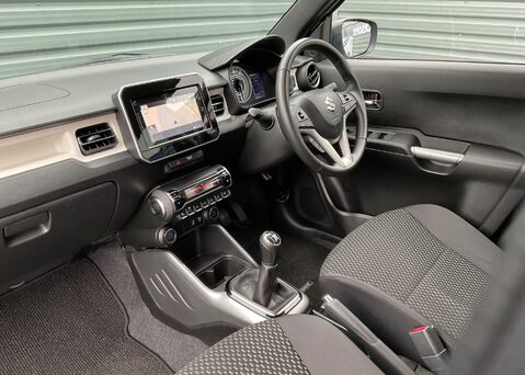 Suzuki Ignis SZ5 DUALJET MHEV 11