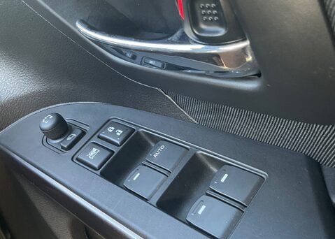 Suzuki SX4 S-Cross MOTION BOOSTERJET MHEV 21