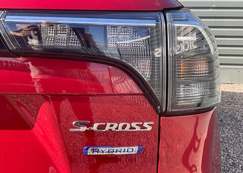 Suzuki SX4 S-Cross MOTION BOOSTERJET MHEV 14