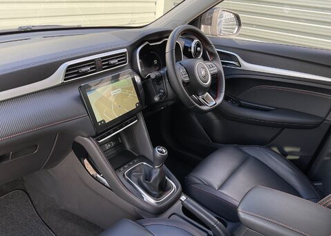 MG ZS 1.0 T-GDI EXCLUSIVE 15