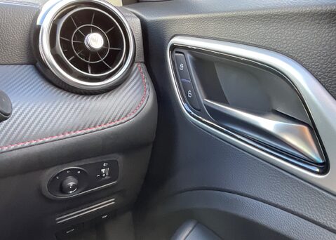 MG ZS 1.0 T-GDI EXCLUSIVE 18