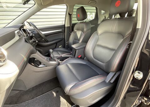 MG ZS 1.0 T-GDI EXCLUSIVE 16