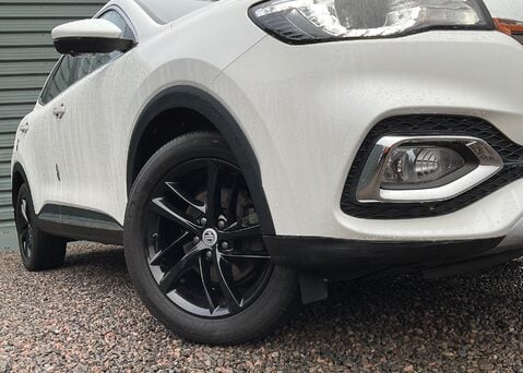 MG HS 1.5 T-GDI EXCITE PHEV 2