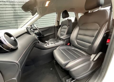 MG HS 1.5 T-GDI EXCITE PHEV 15