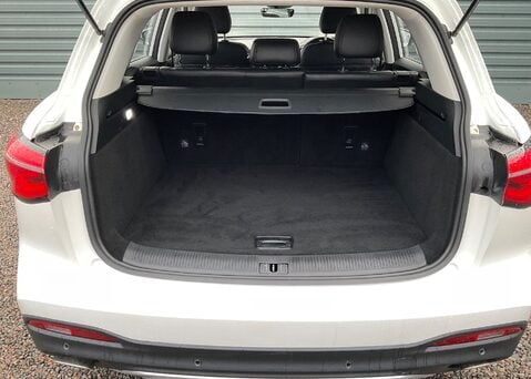 MG HS 1.5 T-GDI EXCITE PHEV 11