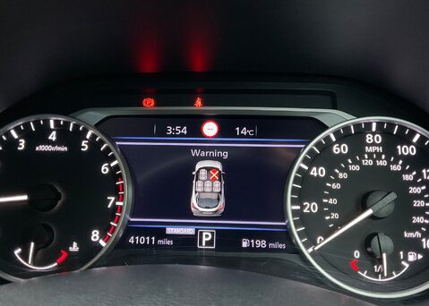 Nissan Juke DIG-T TEKNA DCT 25