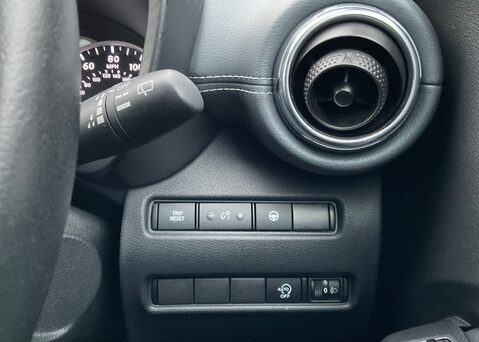 Nissan Juke DIG-T TEKNA DCT 27