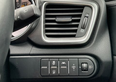Kia Xceed 1.0 T-GDi 2 ISG 27