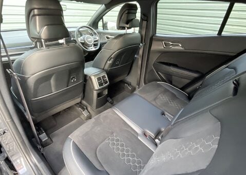 Kia Sportage 1.6 T-GDi GT-Line ISG 19