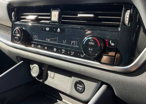 Nissan Qashqai E-POWER TEKNA 28