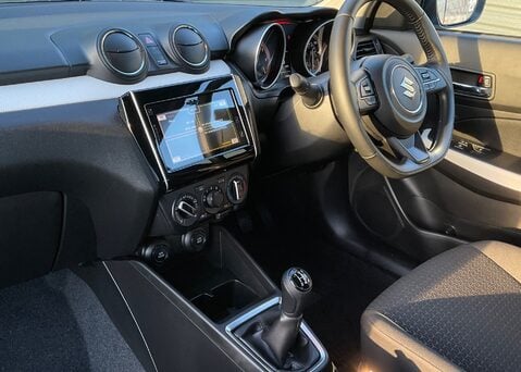 Suzuki Swift SZ-L DUALJET MHEV 14