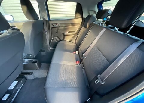 Suzuki Swift SZ-L DUALJET MHEV 16