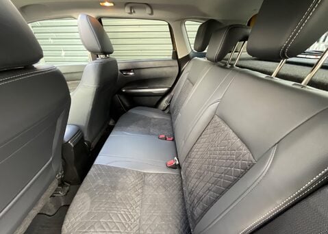 Suzuki Vitara SZ5 BOOSTERJET ALLGRIP MHEV 12