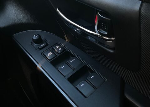 Suzuki SX4 S-Cross MOTION BOOSTERJET MHEV 23