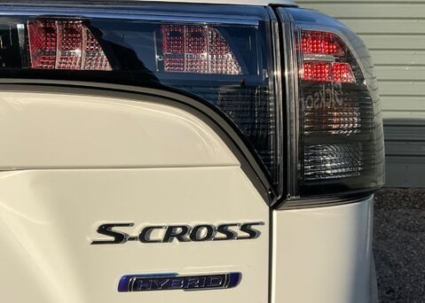 Suzuki SX4 S-Cross MOTION BOOSTERJET MHEV 12