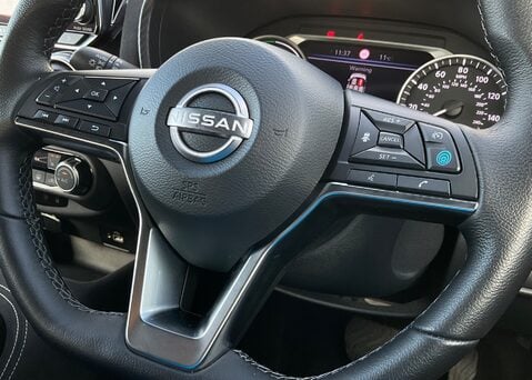 Nissan Juke TEKNA PLUS 27