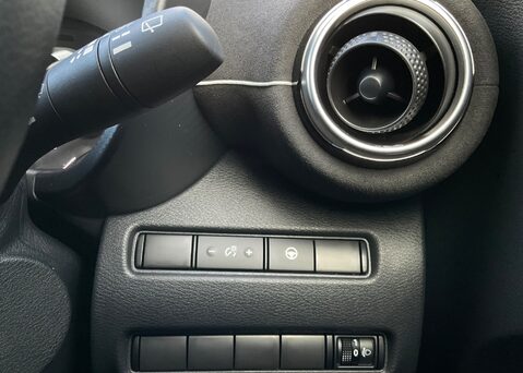 Nissan Juke TEKNA PLUS 26