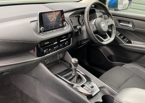 Nissan Qashqai DIG-T ACENTA PREMIUM MHEV 13