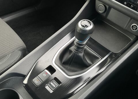 Nissan Qashqai DIG-T ACENTA PREMIUM MHEV 20