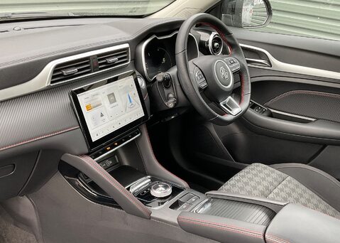 MG ZS EV 73kWh SE 15