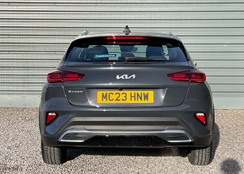 Kia Xceed 1.5 T-GDi ISG 2 13