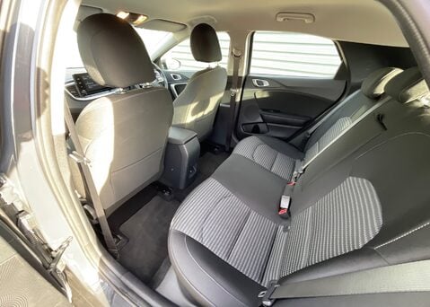 Kia Xceed 1.5 T-GDi ISG 2 18