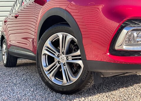 MG HS 1.5 T-GDI EXCLUSIVE DCT 2