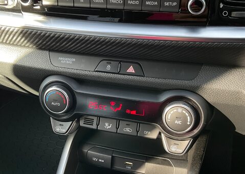 Kia Stonic 1.0 TGDi GT-LINE S ISG MHEV 17
