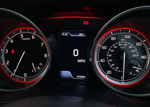 Suzuki Swift SZ5 DUALJET MHEV 25