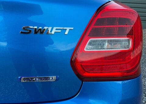 Suzuki Swift SZ5 DUALJET MHEV 15