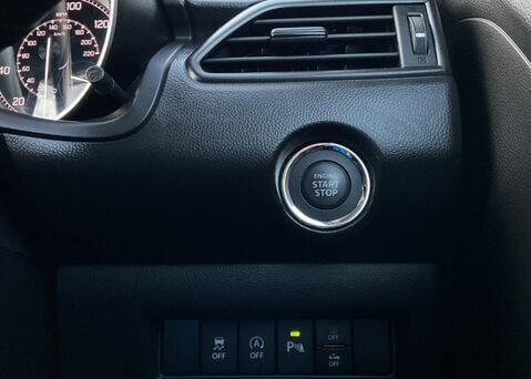 Suzuki Swift SZ5 DUALJET MHEV 28