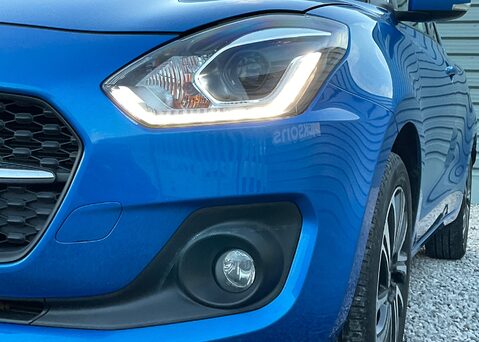 Suzuki Swift SZ5 DUALJET MHEV 7