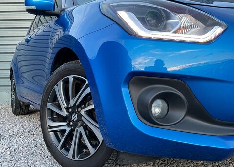 Suzuki Swift SZ5 DUALJET MHEV 2