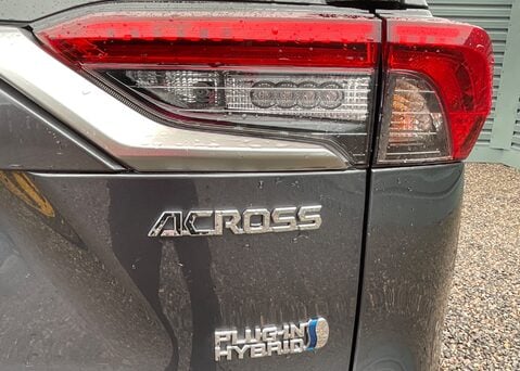 Suzuki Across E-FOUR PHEV 21