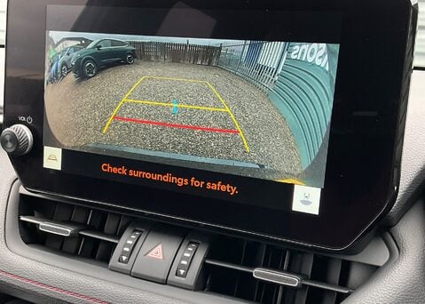 Suzuki Across E-FOUR PHEV 17