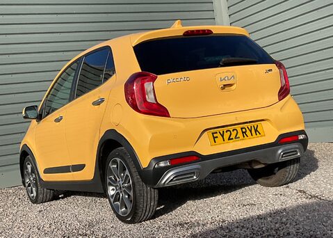 Kia Picanto 1.0 X-Line S 12