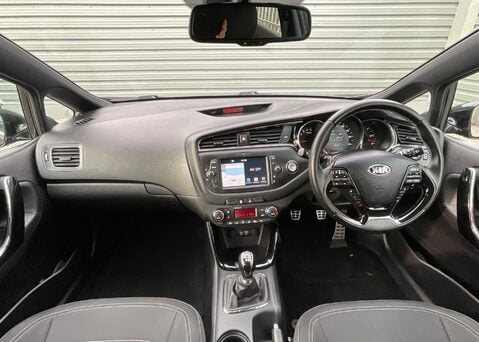 Kia Ceed 1.6 CRDi ISG GT-Line 17