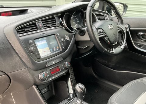 Kia Ceed 1.6 CRDi ISG GT-Line 11