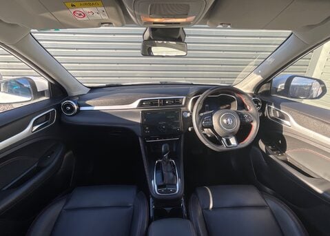 MG ZS 1.0 T-GDI EXCLUSIVE AUTO 12