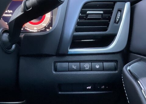 Nissan Qashqai DIG-T TEKNA MHEV 24