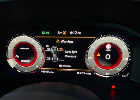 Nissan Qashqai DIG-T TEKNA MHEV 26