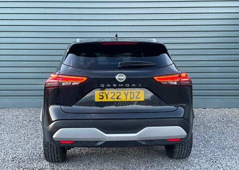 Nissan Qashqai DIG-T TEKNA MHEV 13