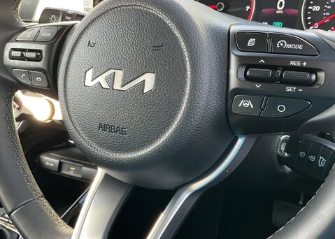 Kia Rio 1.0 T GDi 2 DCT 25
