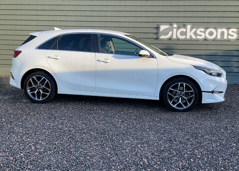 Kia Ceed 1.5 T-GDi ISG '3'  8