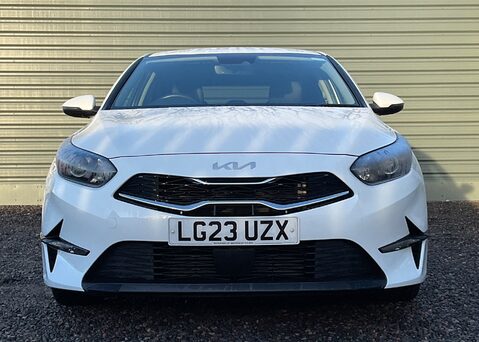 Kia Ceed 1.5 T-GDi ISG '3'  6