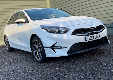 Kia Ceed 1.5 T-GDi ISG '3'  7