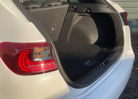 Kia Ceed 1.5 T-GDi ISG '3'  19