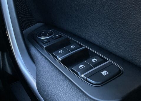 Kia Ceed 1.5 T-GDi ISG '3'  25